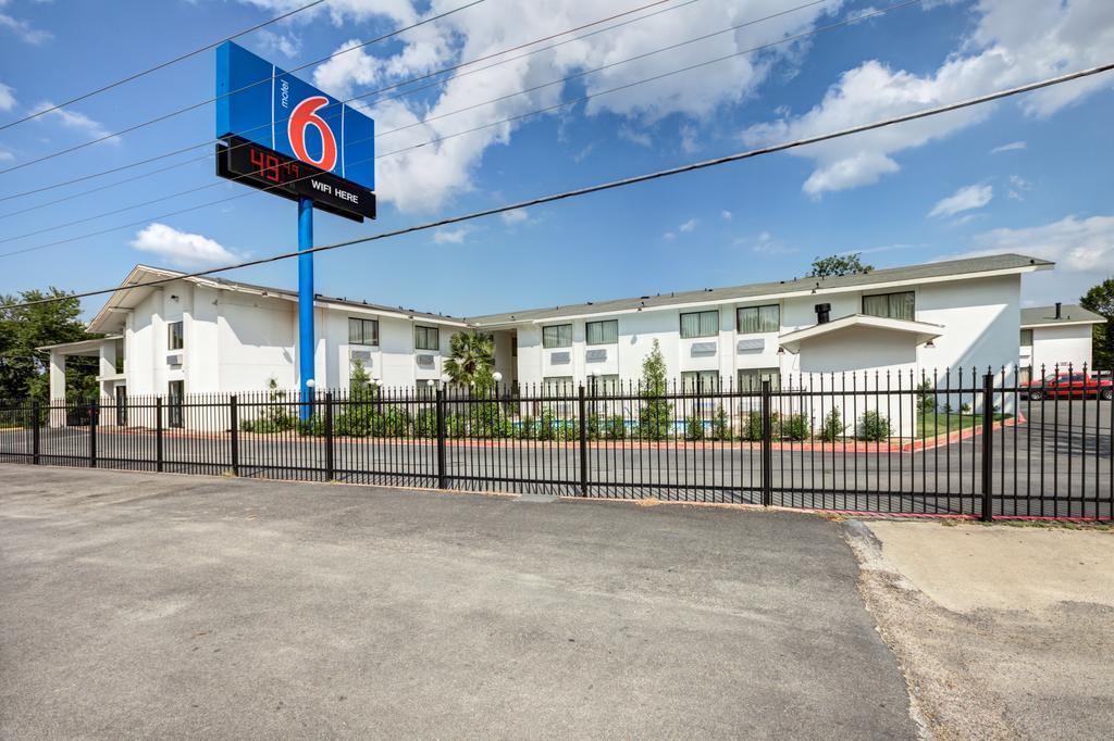 Motel 6-Dallas, Tx - South Екстер'єр фото