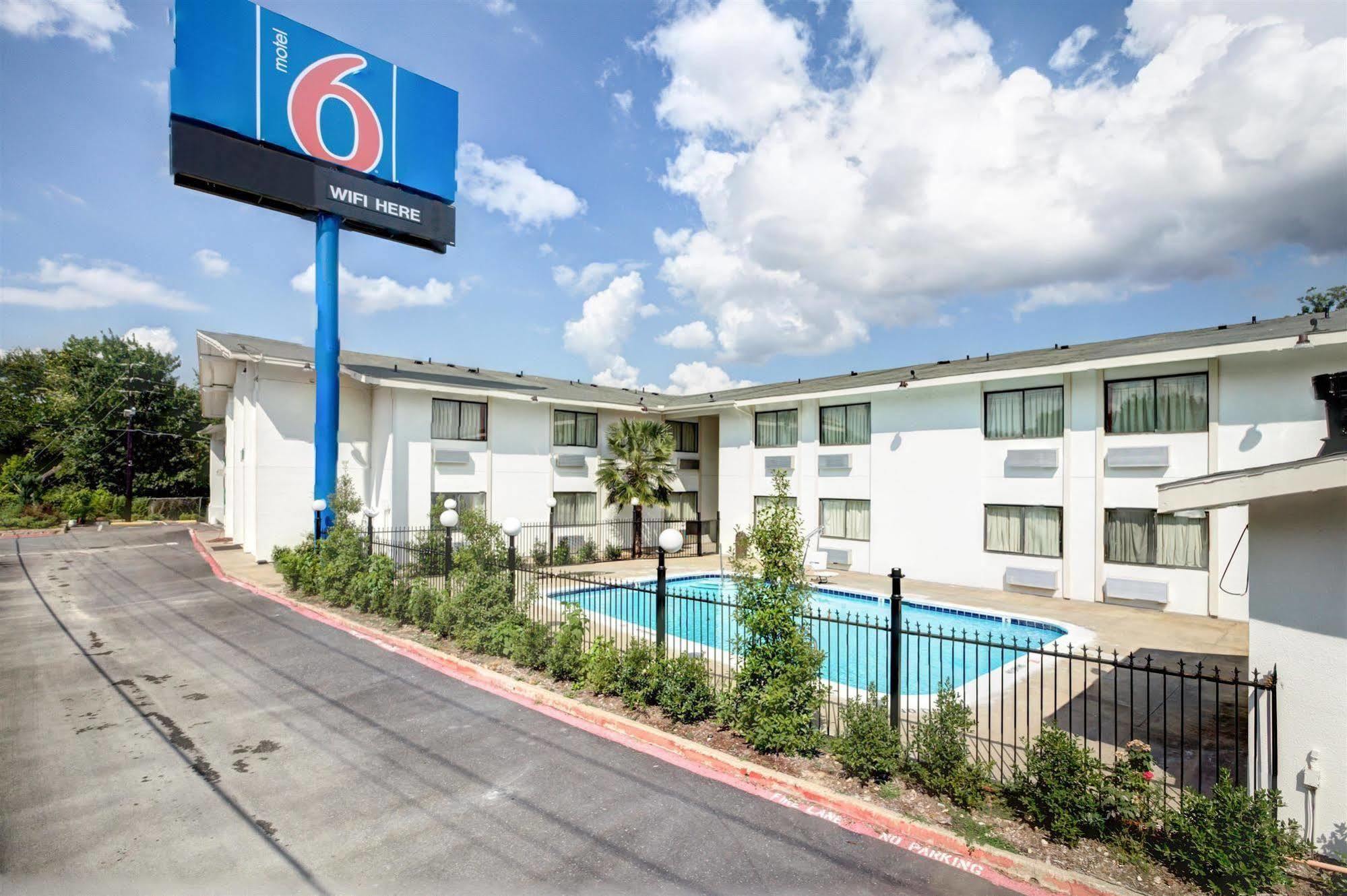 Motel 6-Dallas, Tx - South Екстер'єр фото