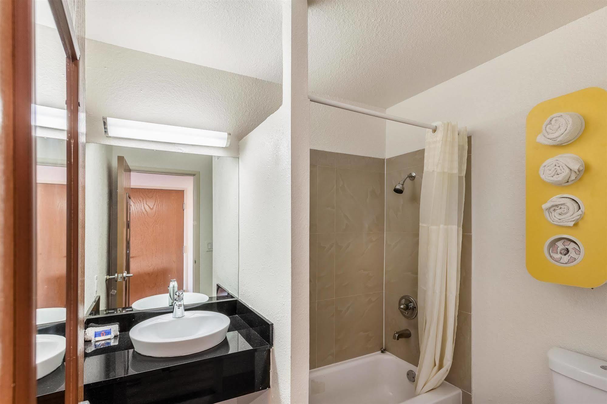Motel 6-Dallas, Tx - South Екстер'єр фото