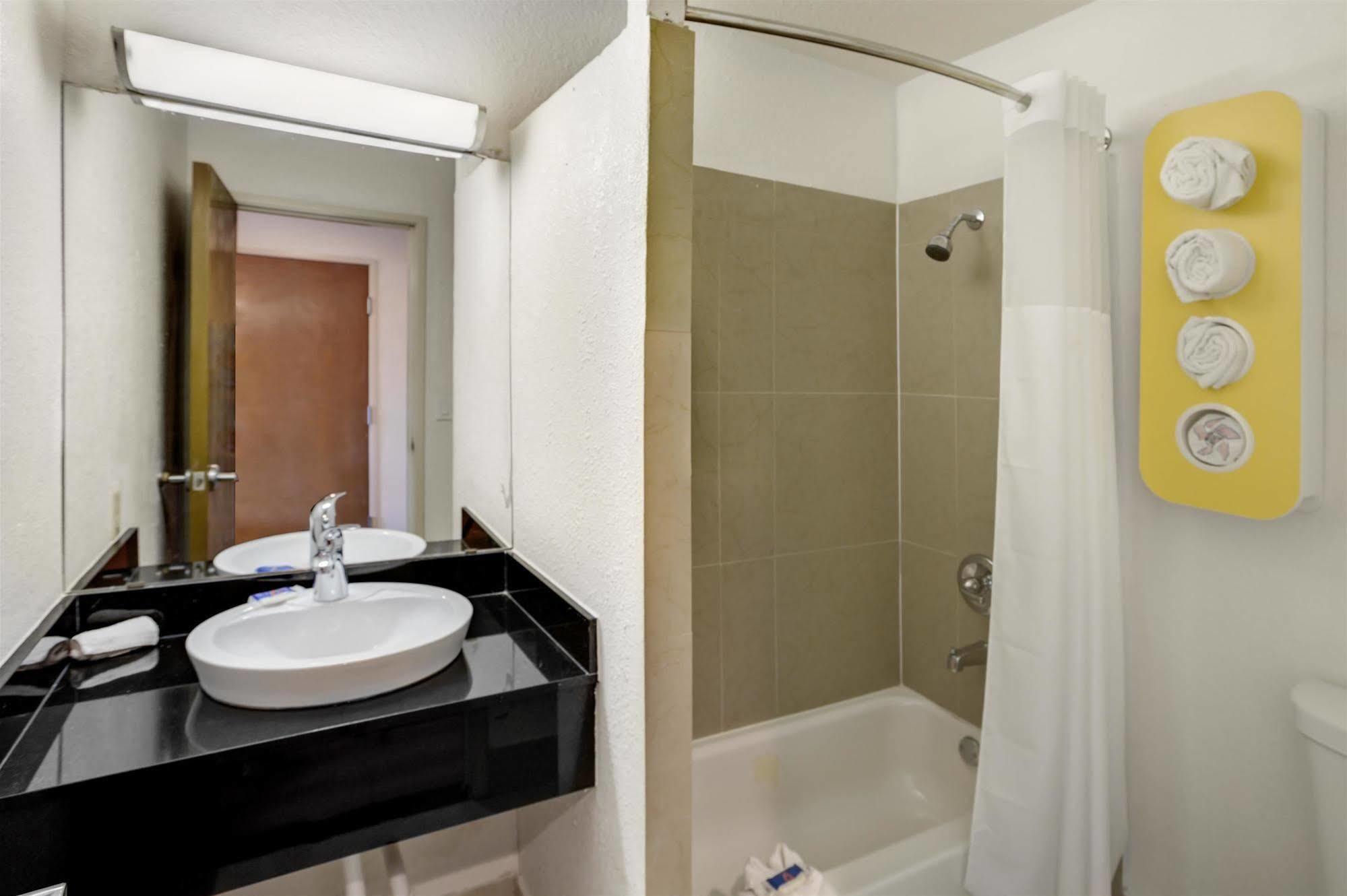 Motel 6-Dallas, Tx - South Екстер'єр фото